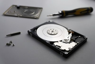 Remplacer l'axe du disque dur